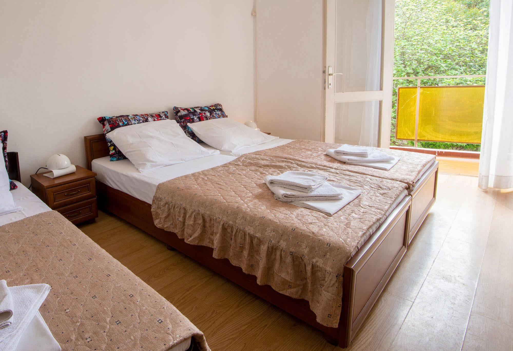 Hotel Mimoza Тиват Екстер'єр фото